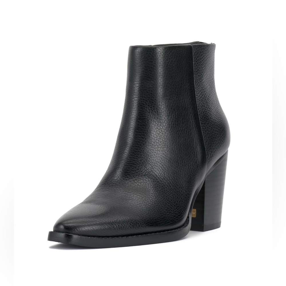 Vince Camuto women Polleat Bootie black leather ankle heeled boots pointed toe 9